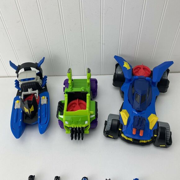FISHER-PRICE IMAGINEXT LOT - 9 FIGURES+ 3 VEHICLES, BATMAN, SUPERMAN + - Picture 4 of 8